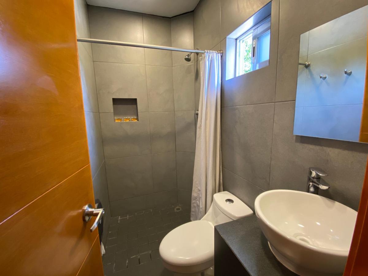Hotel Lb Manzanillo Kültér fotó